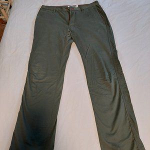 Mountain Khakis slim fit chinos - men's 33x34 (long inseam)